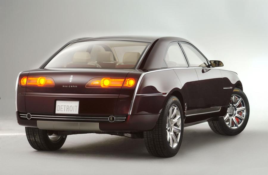 Lincoln Navicross Concept 2003 года  (фото 6 из 36)
